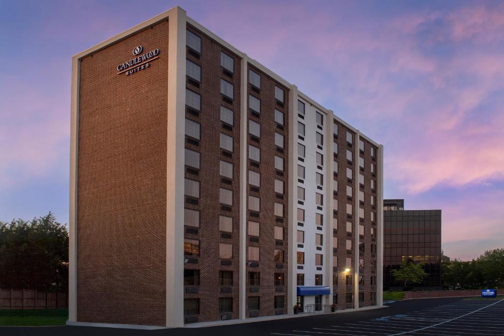 Candlewood Suites Alexandria West an IHG Hotel Main image 1